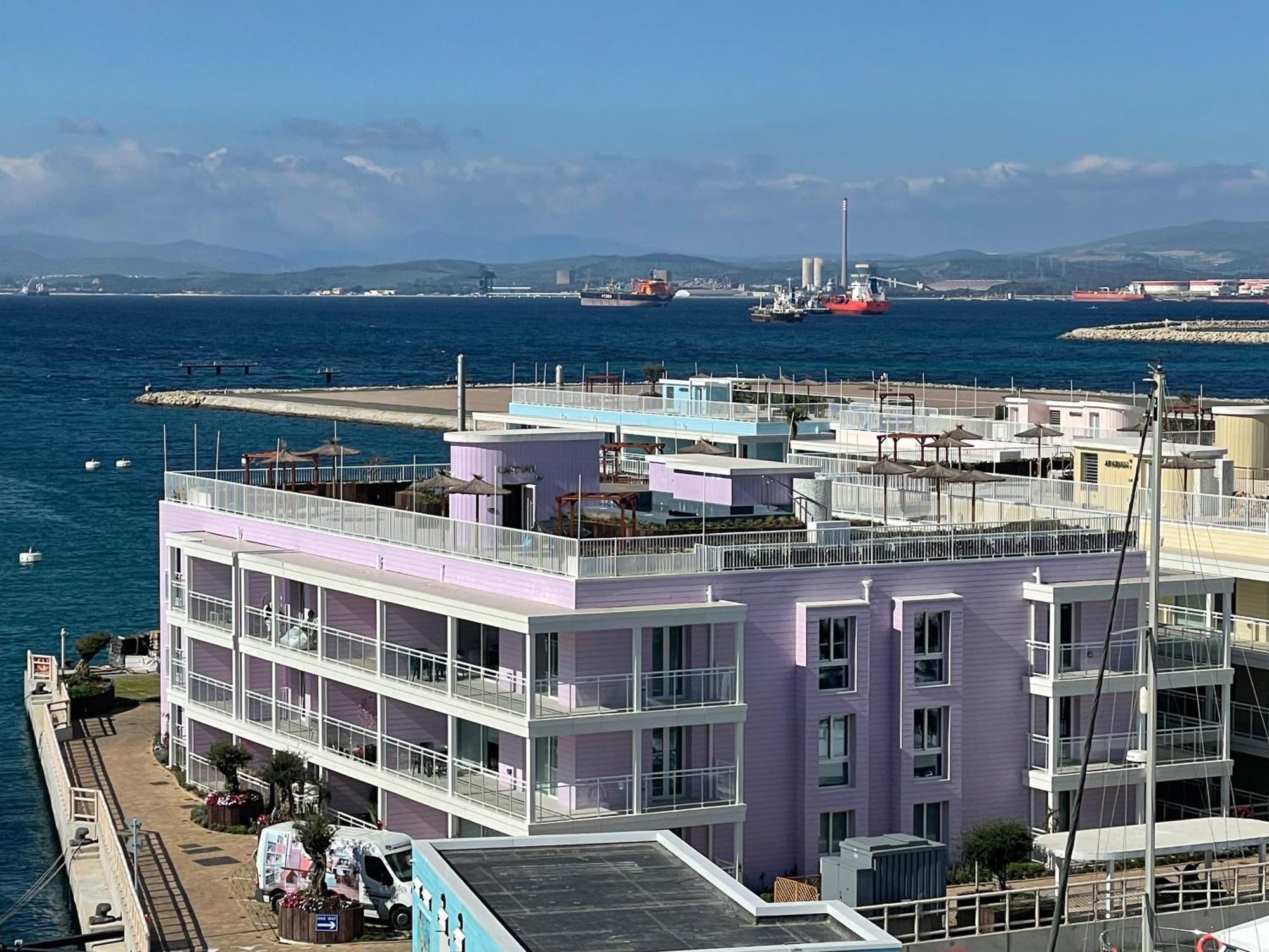 Deluxe Marina View Seafront Gibraltar Stay מראה חיצוני תמונה