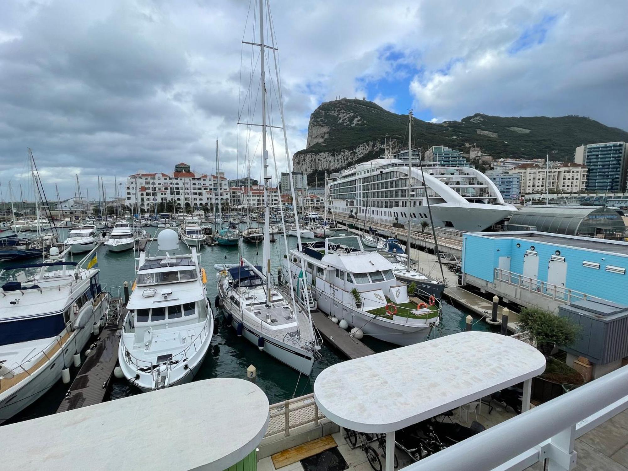 Deluxe Marina View Seafront Gibraltar Stay מראה חיצוני תמונה