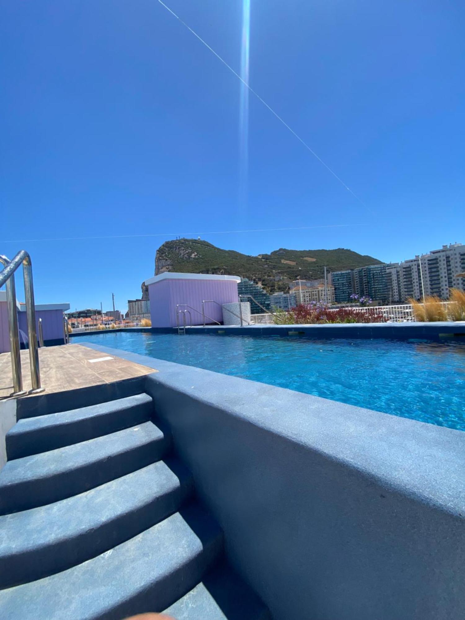 Deluxe Marina View Seafront Gibraltar Stay מראה חיצוני תמונה